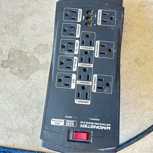 Monster Home Theater Surge Protector JP 900